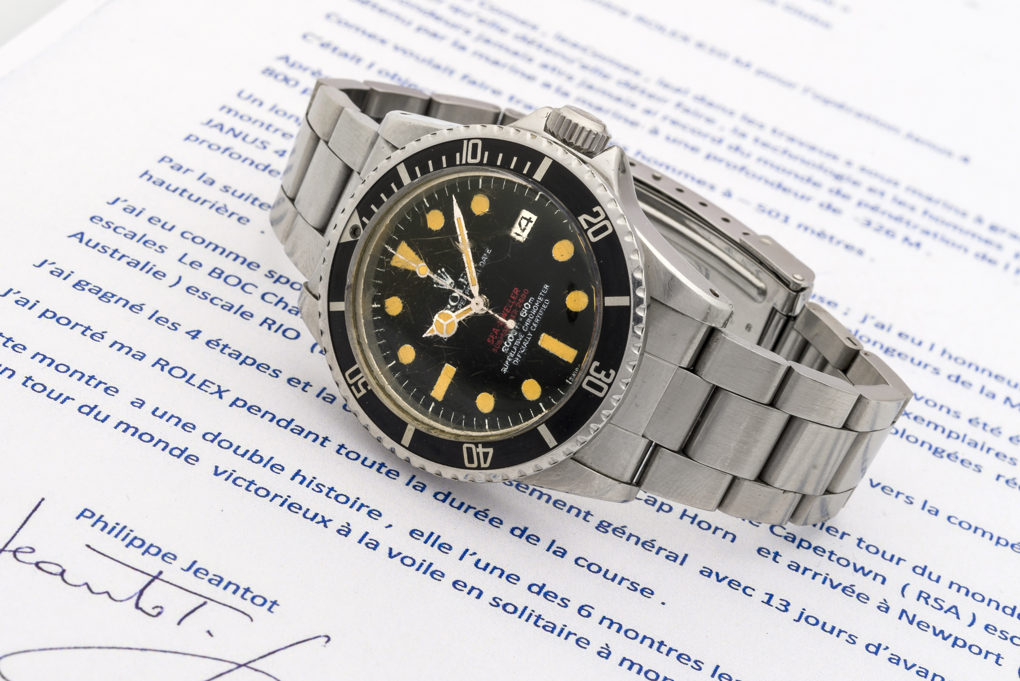 ROLEX REF. 1665 SEA-DWELLER DOUBLE RED, JANUS 
IV WORLD RECORD -501M, PERSONAL WATCH OF MR 
PHILIPPE JEANTOT - ONE OF SIX MADE
Rolex, Oyster Perpetual Date, Sea-Dweller, 2000 ft./610 
m., Superlative Chronometer, Officially Certified, case No. 
4187197, Ref. 1665. Made in 1977. 
Fine, extremely rare, center seconds, self-winding, water 
resistant, stainless steel wristwatch with helium escape 
valve, date and a stainless steel Rolex Oyster Flip-lock 
bracelet with deployant clasp. Accom