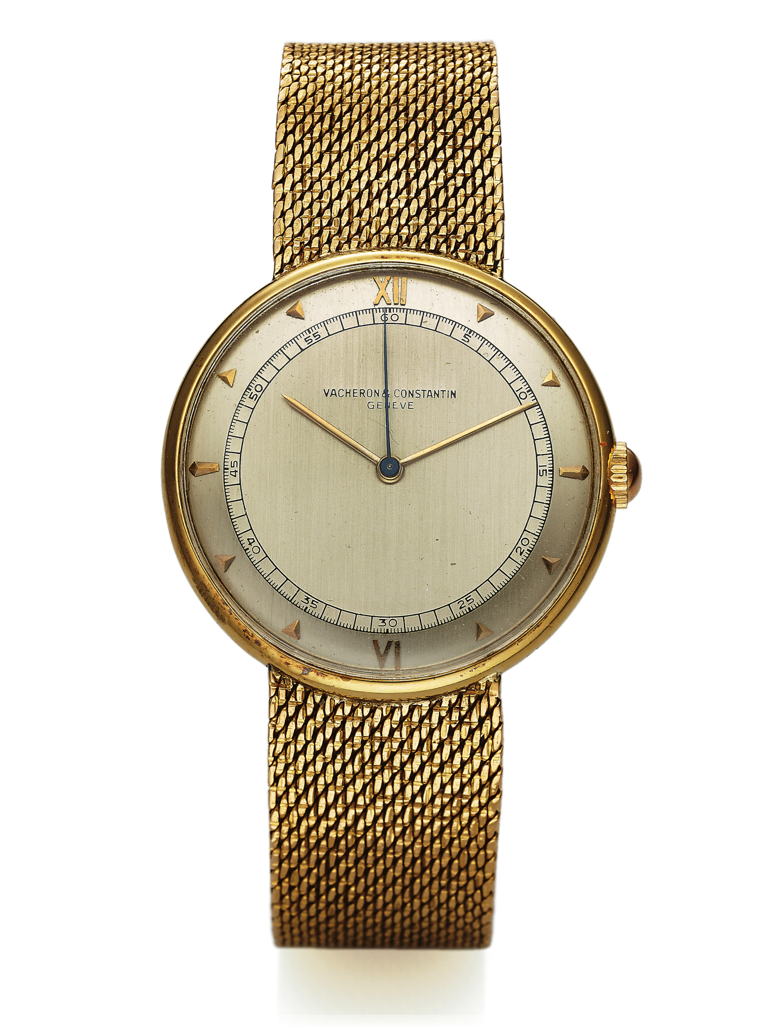 VACHERON CONSTANTIN 
TWO TONE DIAL YELLOW GOLD 
Vacheron & Constantin, Genève, No. 489274, case 
No. 314700. Made in 1950. 
Very fine 18K yellow gold wristwatch with an integrated
18K yellow gold mesh bracelet.