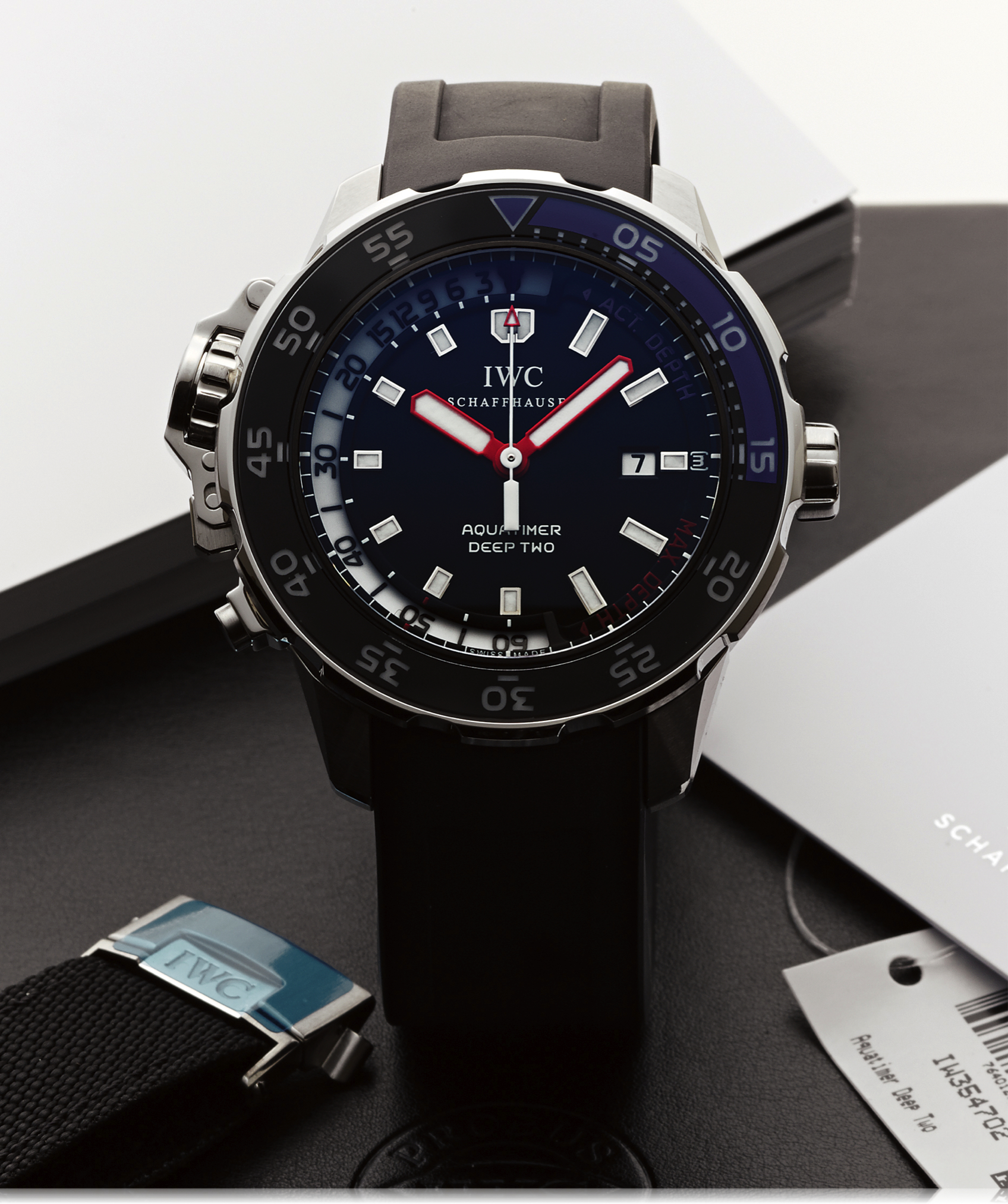 IWC REF 3547 AQUATIMER DEEP TWO STEEL 
International Watch Co., Schaffhausen, Aquatimer Deep Two, 
Automatic, case No. 3830085, Ref. 3547. Made circa 2010. 
Very fine, self-winding, water-resistant to 100 m, stainless steel 
diver's wristwatch with date, 3 crowns, DEPTH gauge with a 
stainless steel IWC buckle. Accompanied by a fitted box, IWC 
nylon strap, blank guarantee and instruction booklet.