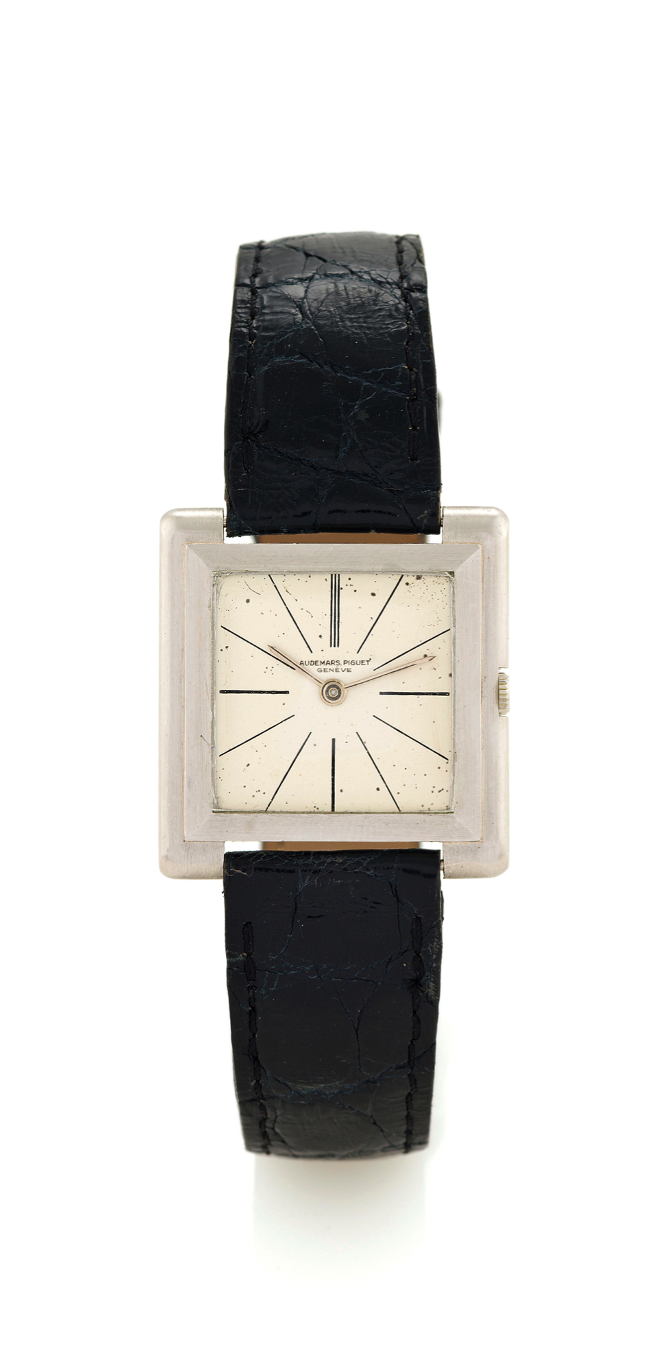 AUDEMARS SQUARE PLATINUM
Audemars Piguet, Genève, No. 74322, case No. 14249. Made in the late 1950s. 
Very and rare, thin, square platinum wristwatch.