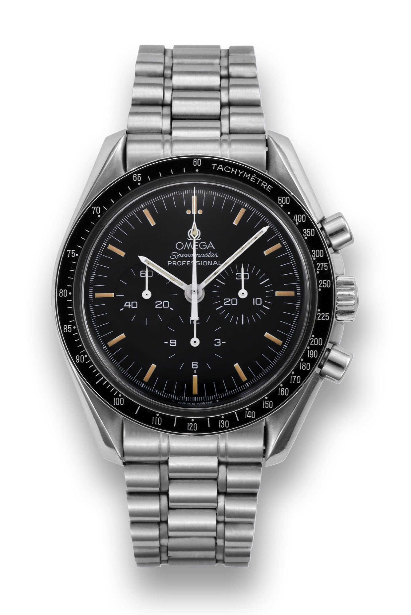 OMEGA REF. 345.0808 SPEEDMASTER
PROFESSIONAL SAPPHIRE EXHIBITION BACK
Omega, Speedmaster Professional, No. 48334250, Ref.
345.0808. Made on October 3, 1995.
Fine, water-resistant, stainless steel wristwatch with round
button chronograph, registers, tachometer and a stainless
steel Omega link bracelet. Accompanied by an Extract of the
Archives.