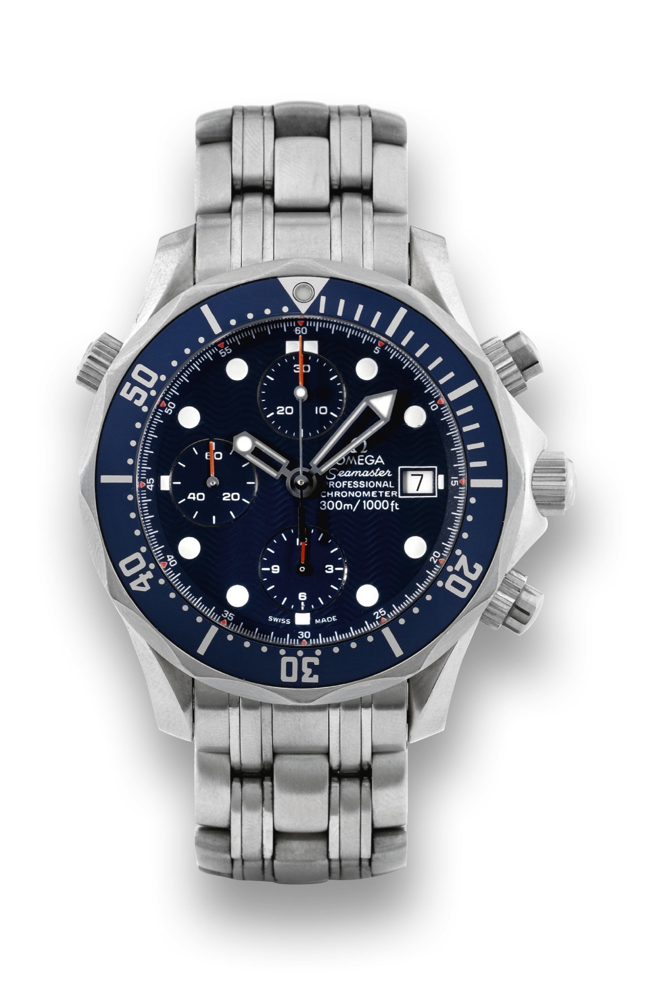 OMEGA REF. 178-0514 STEEL SEAMASTER CHRONOGRAPH CHRONOMETER
Omega, Seamaster Professional, Chronometer 300m / 1000 ft, No. 60034633. Made in 2008.
Fine, self-winding, water-resistant, stainless steel diver?s wristwatch with date, round button chronograph, helium
escape valve, black bezel and a stainless steel Omega brick-link bracelet with deployant clasp. Accompanied by
the original fitted box, instruction booklet, guarantee and 1 extra link.