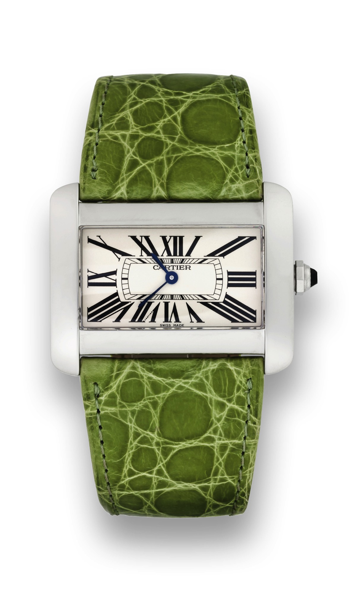 CARTIER REF. 2600, TANK
DIVAN, STAINLESS STEEL
Cartier, "Tank Divan", case No. 107209CE,
Ref. 2600. Made in the 2000s.
Fine and unusual, horizontal rectangular
and curved, water-resistant, stainless
steel lady?s quartz wristwatch with
a stainless steel Cartier buckle.
Accompanied by guarantee and box.