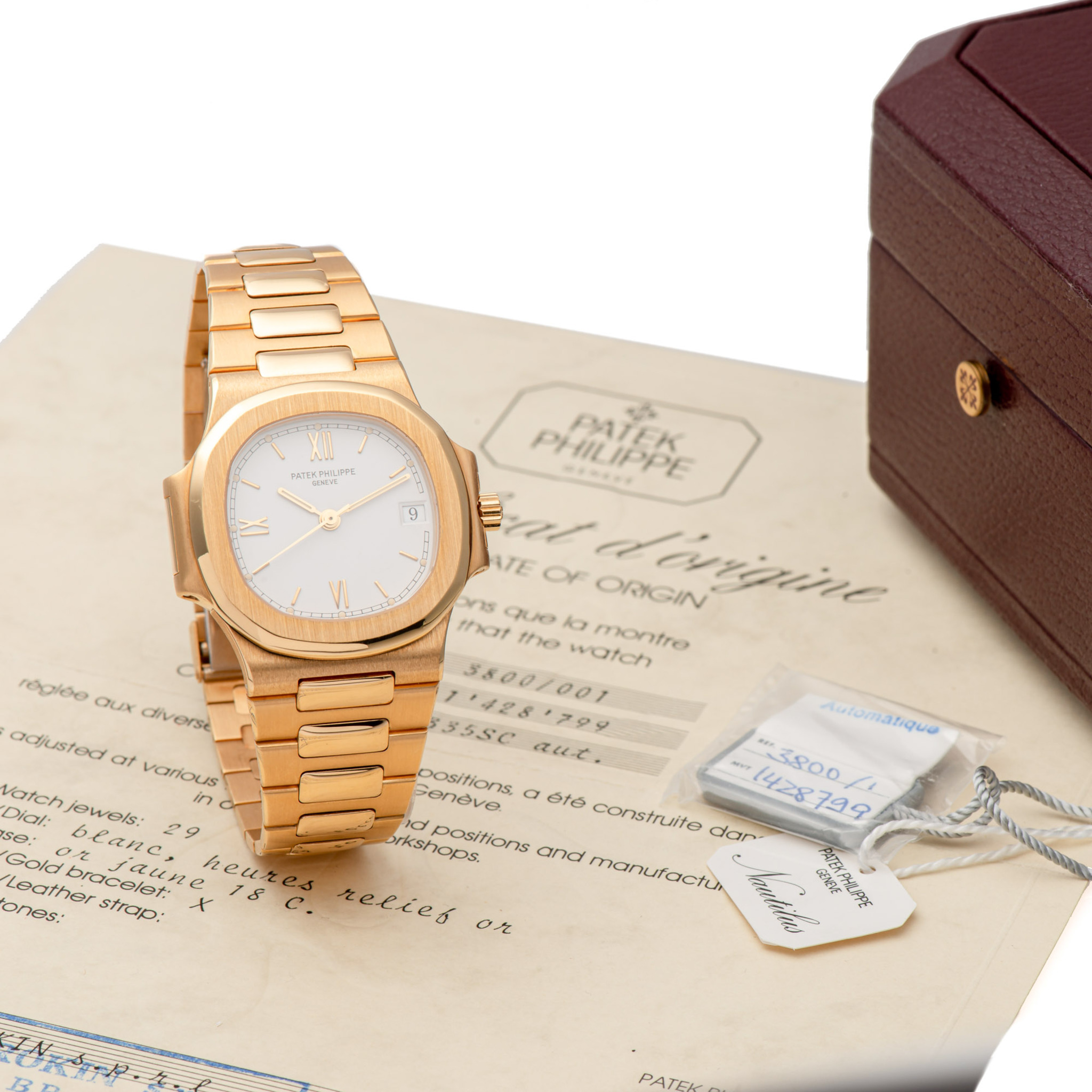 PATEK PHILIPPE, REF. 3800, GOLD, NEW OLD STOCK