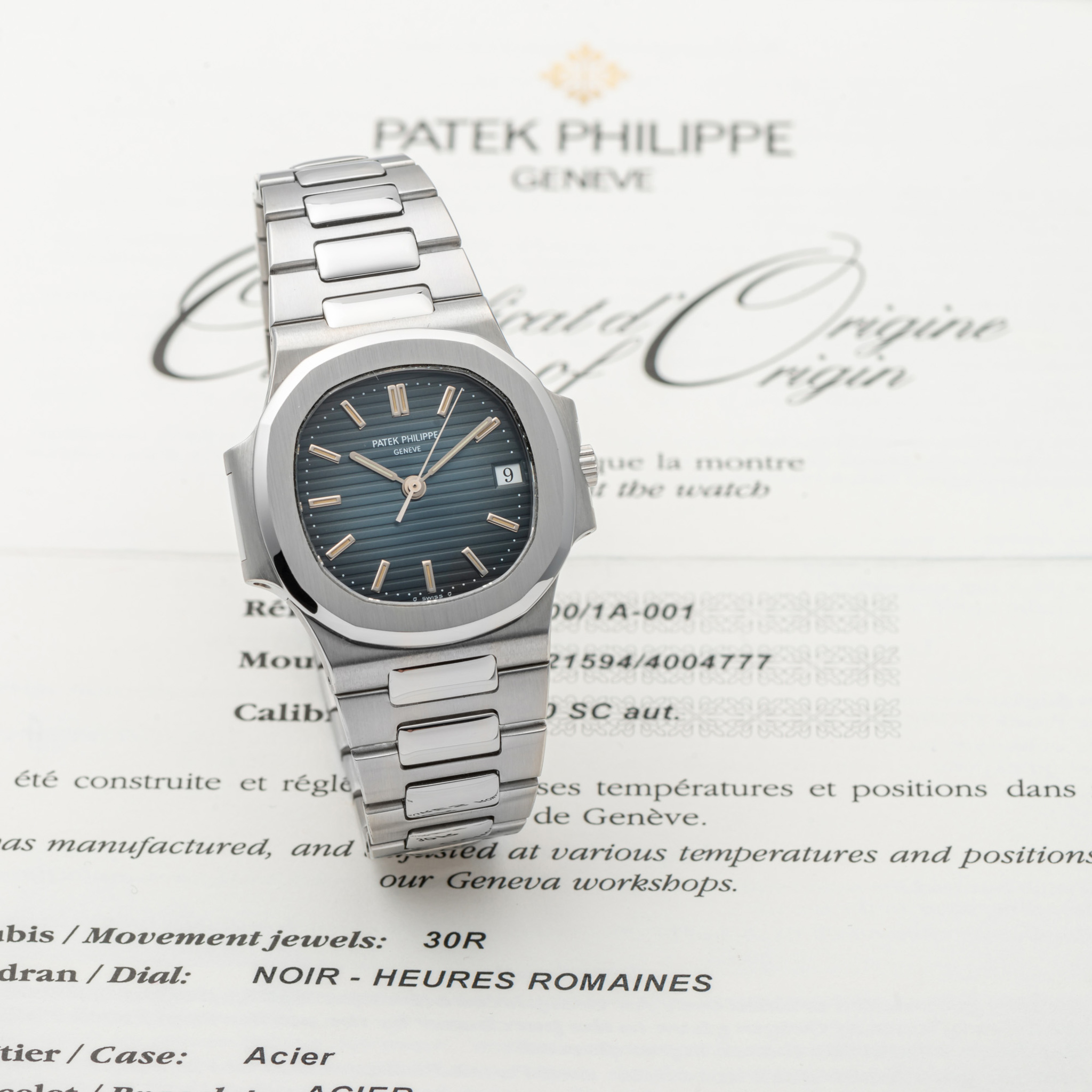 PATEK PHILIPPE, REF. 3800, NAUTILUS, BLUE DIAL, STEEL