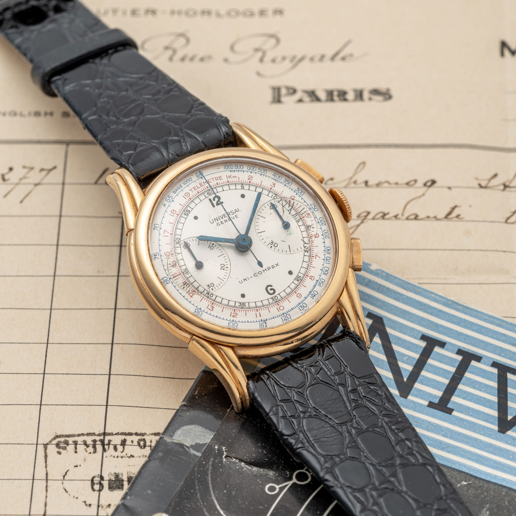 UNIVERSAL, UNI-COMPAX, FRENCH CASE, YELLOW GOLD