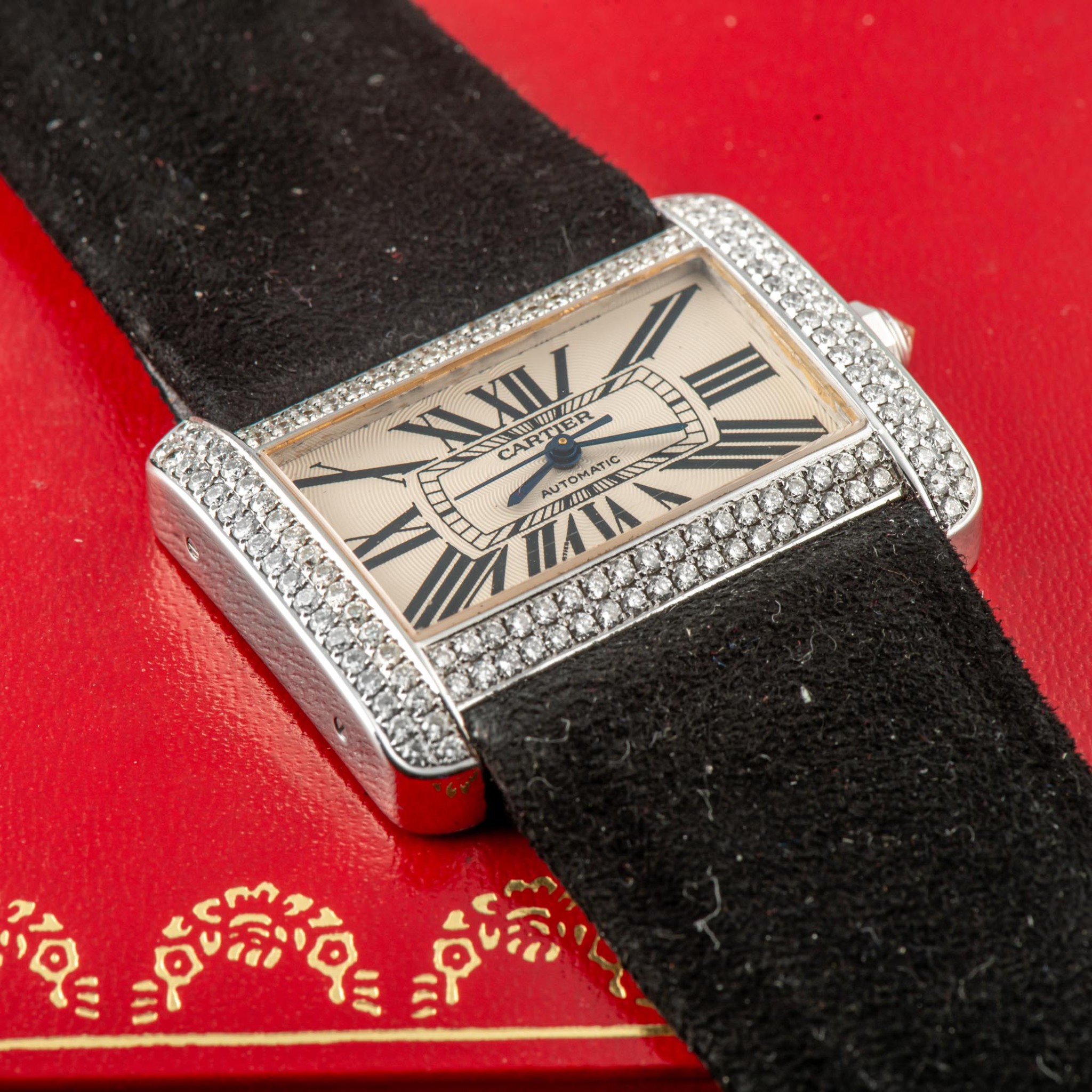 CARTIER TANK DIVAN, DIAMONDS, AUTOMATIC, WHITE GOLD