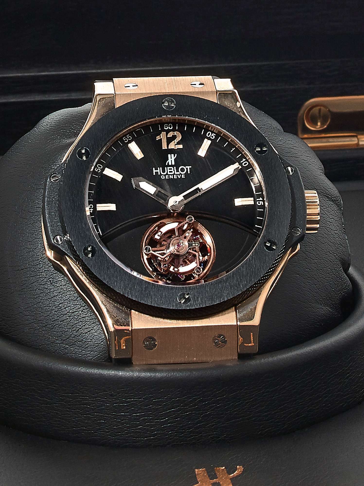 O - HUBLOT  Big Bang Tourbillon "Solo Bang", ref. 305, n° 686617, n° 34/50