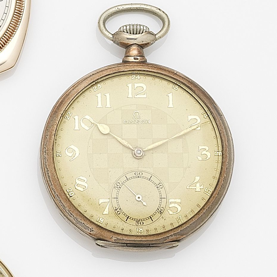 Omega. A silver keyless wind open face pocket watch Case No.8483665, Movement No.7676533, Circa 1929