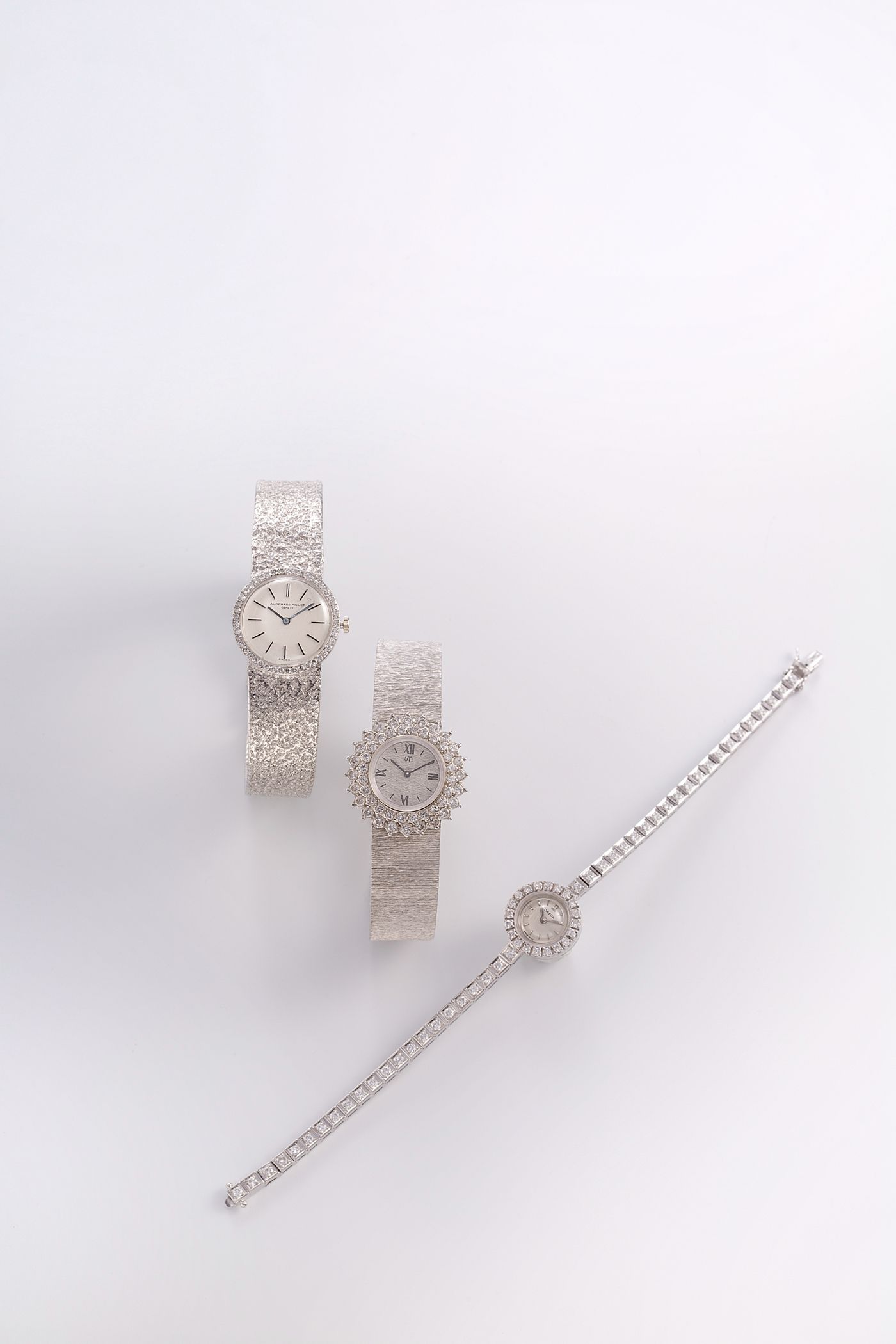 Audemars Piguet. A lady's 18K white gold and diamond set bracelet watch Case No.46430, Circa 1970