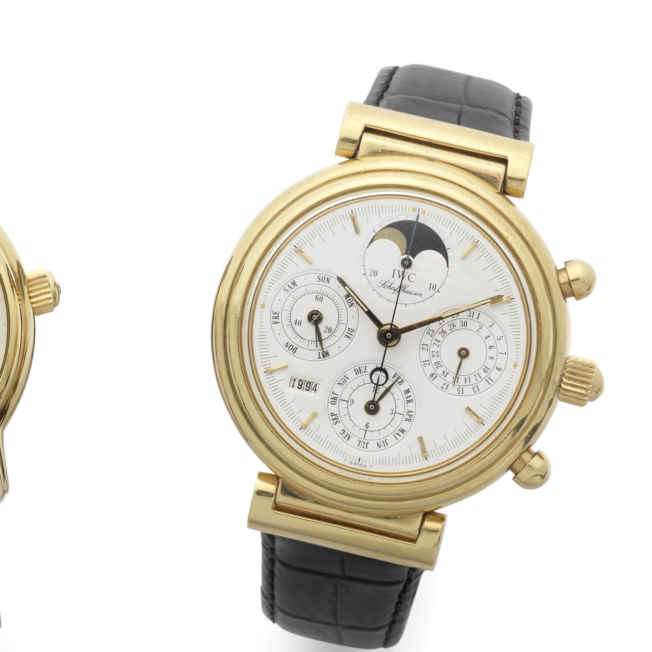 IWC. An 18ct gold automatic calendar chronograph wristwatch Da Vinci, Ref:3750, Case No.2417488, Movement No.2412673, Circa 1990