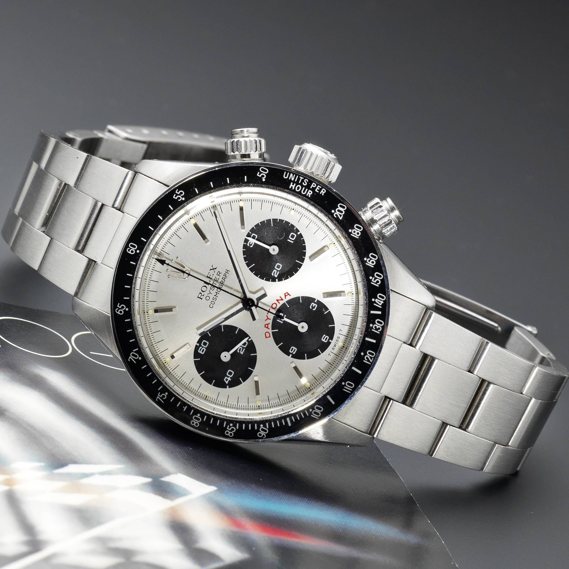 Rolex. A fine stainless steel manual wind chronograph bracelet watch Cosmograph Daytona, Ref:6263, Serial No.629****, Circa 1979