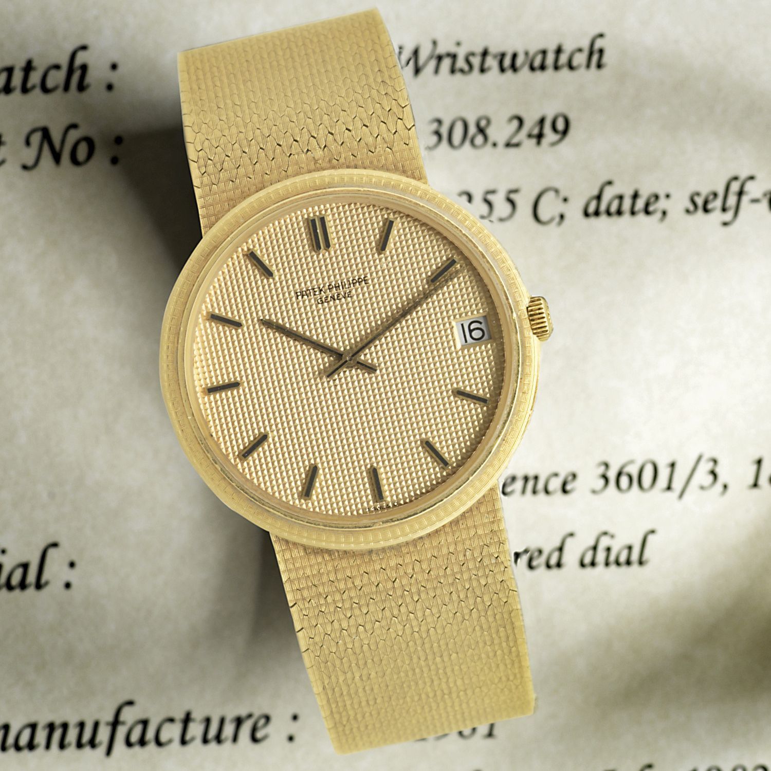 Patek Philippe. An 18K gold automatic calendar bracelet watch Calatrava, Ref:3601/3, Case No.544911, Movement No.1308249, Sold 5th February 1982