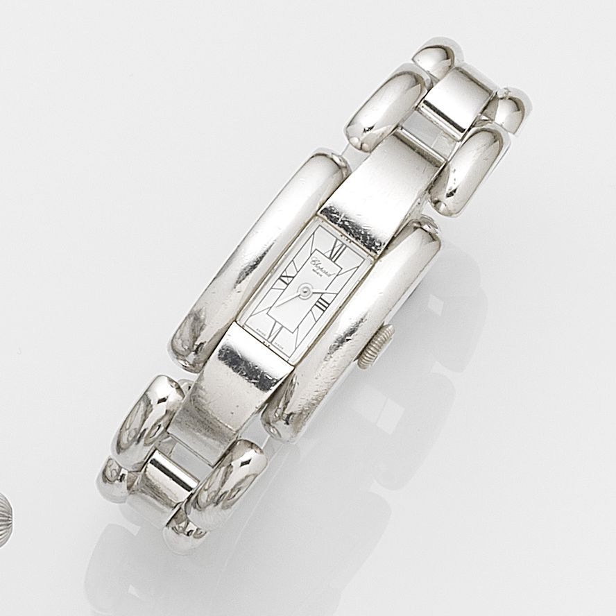 Chopard. A lady's 18k white gold quartz bracelet watch La Strada, Ref:433 1 41/7396, Case No.506593, Circa 2000