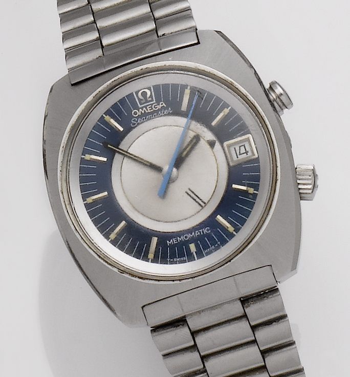 Omega. A stainless steel automatic calendar bracelet alarm watchSeamaster Memomatic, Case No.166072, Movement No.33324359, 1970's