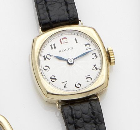 Rolex. A lady's 9ct gold manual wind wristwatchGlasgow Hallmark for 1937