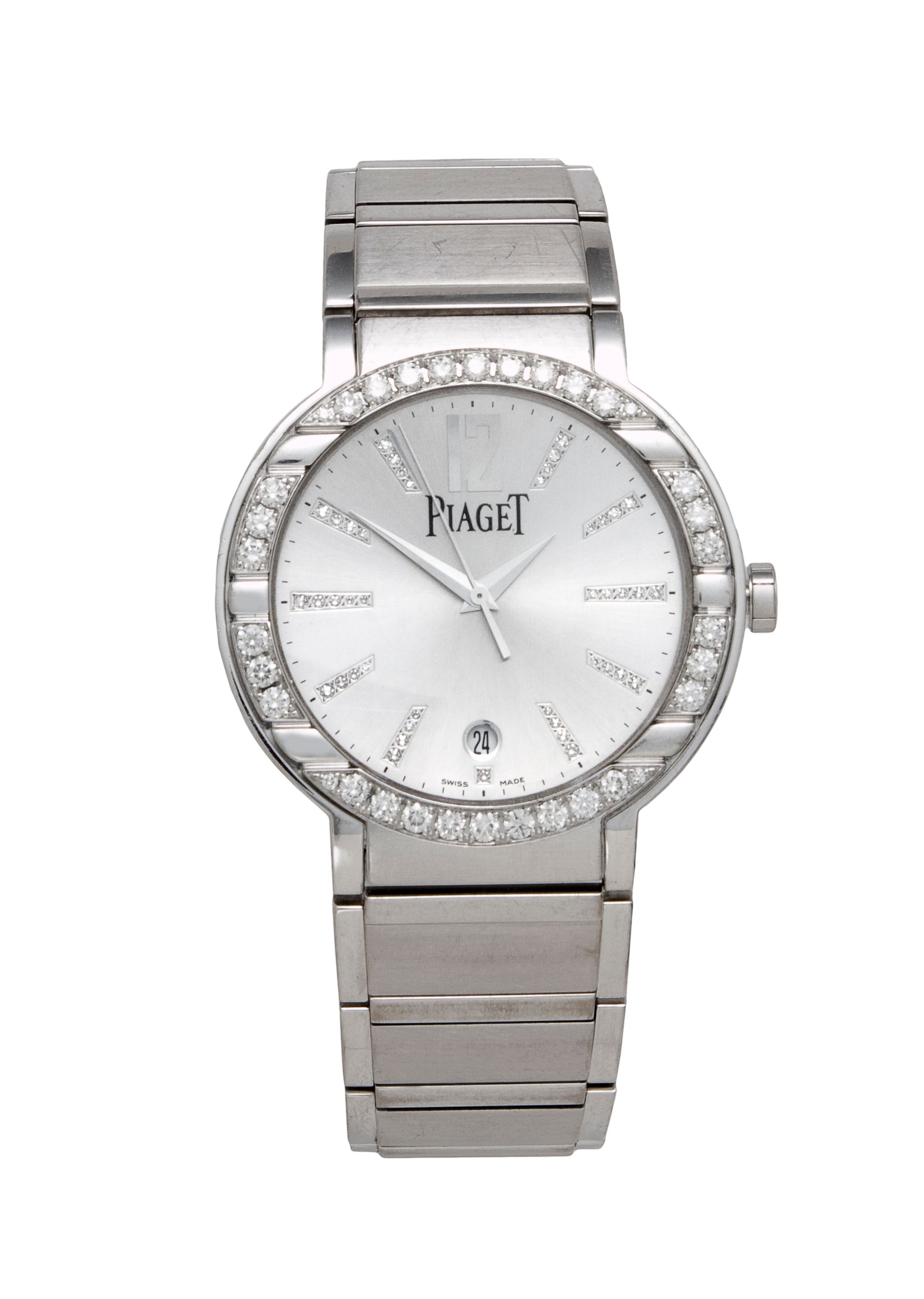 Piaget. A fine 18K white gold and diamond gentleman's automatic bracelet watch with center seconds and datePolo, Ref: GOA26023, No. 10163 / 970992