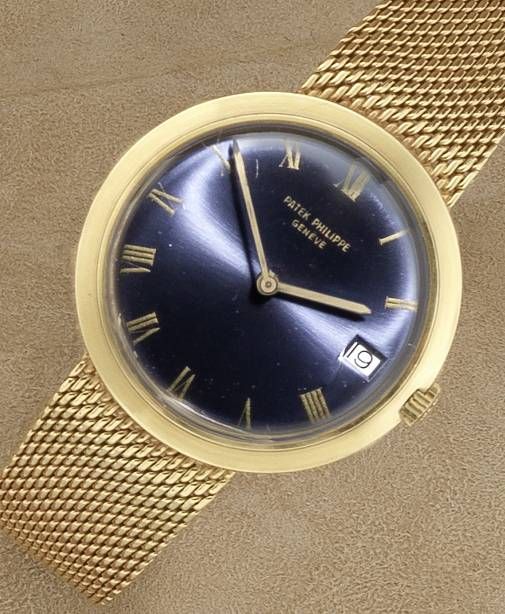 Patek Philippe. An 18ct gold automatic calendar bracelet watchCalatrava 'IOS', Ref:3565 1, Case No.2674173, Movement No.1128842, Circa 1968