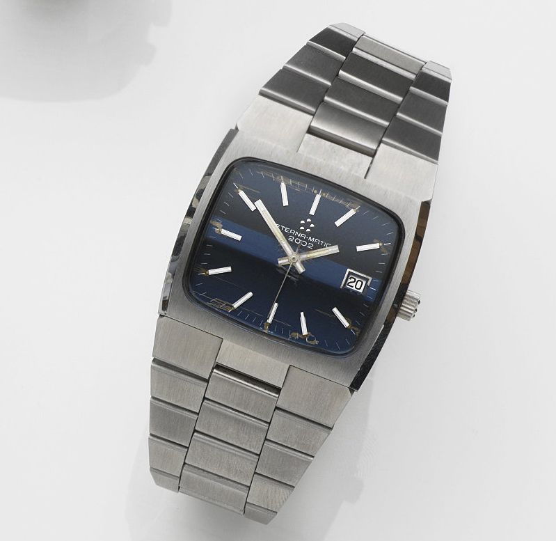 Eterna. A stainless steel automatic calendar bracelet watchEterna-matic 2002, Case No.7015273, Sold 22nd November 1984