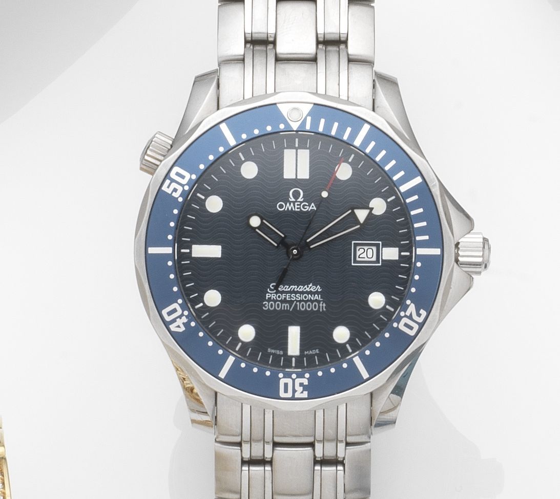 Omega. A stainless steel quartz calendar bracelet watchSeamaster Professional, Ref:196.1523, Case No.59421227, Circa 2005