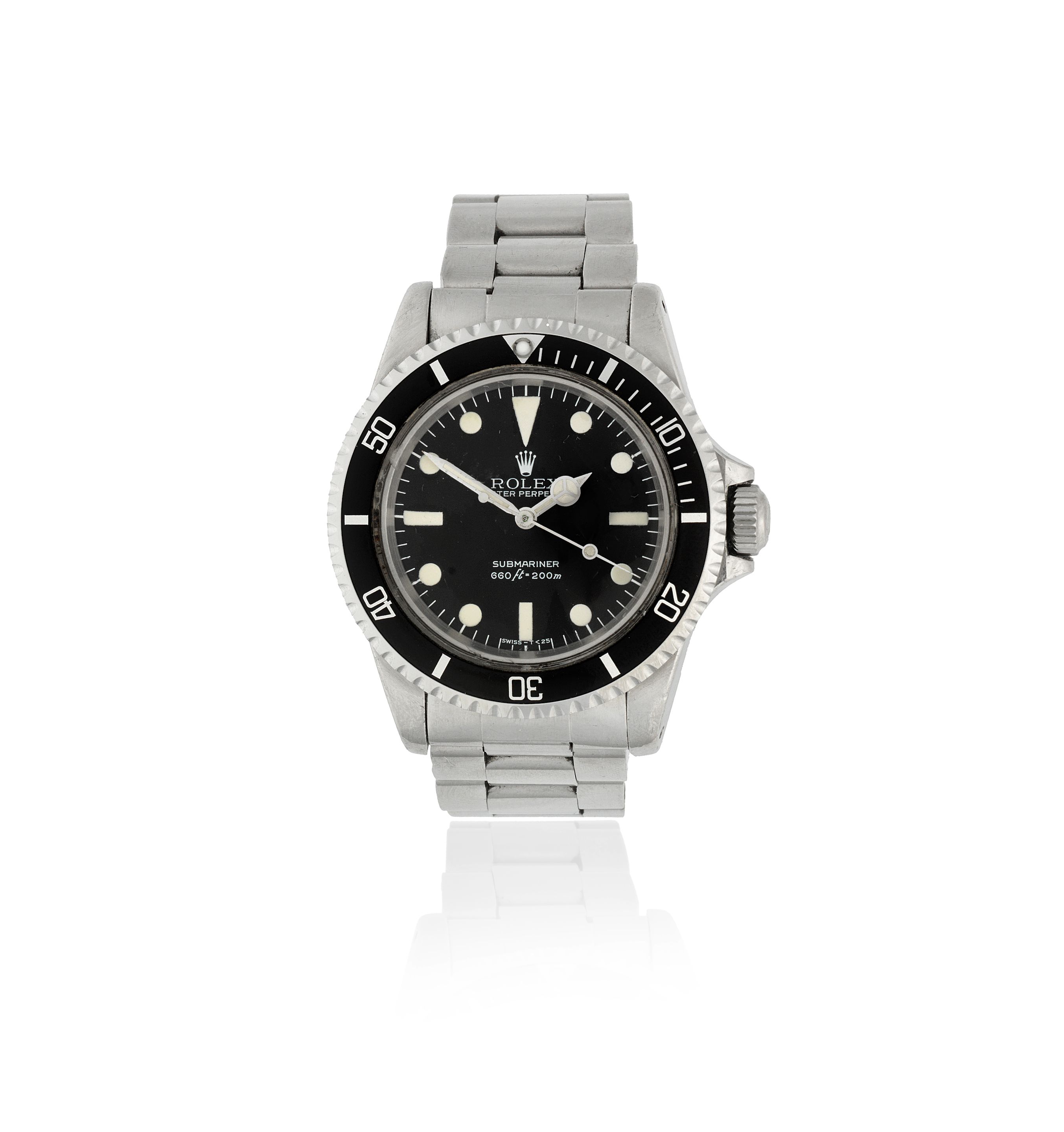 Rolex. A stainless steel automatic bracelet watch with maxi dial Submariner, Ref: 5513, Circa 1979