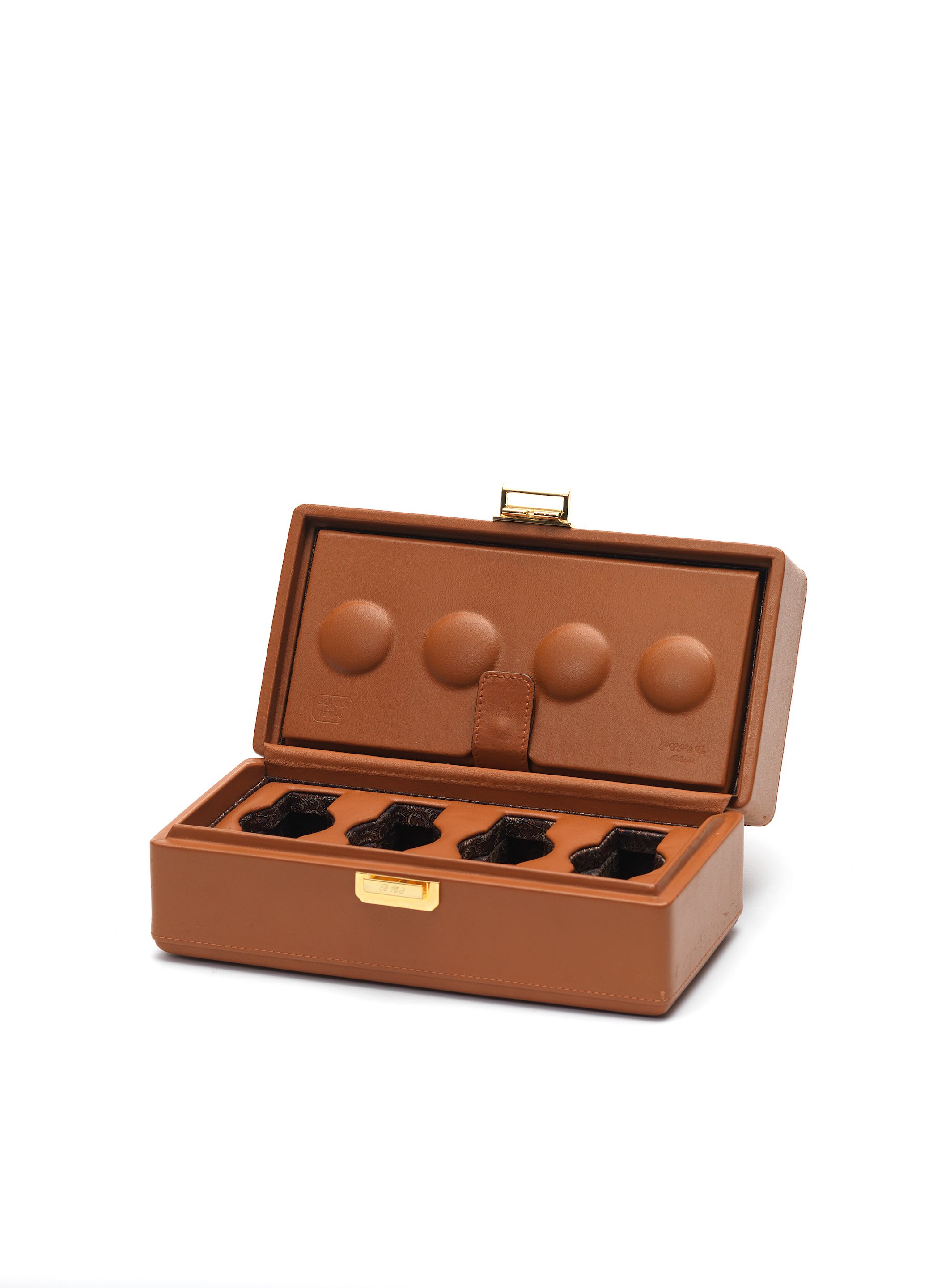 Scatola del tempo. A leather compartmental box for 8 watches