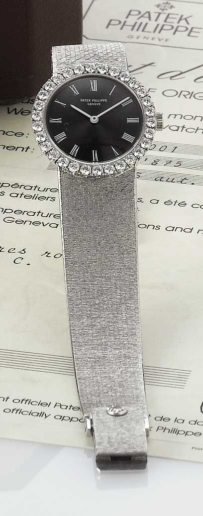 Patek Philippe. A fine 18ct white gold and diamond set bracelet watch Ref:3345, Movement No.1172966, Case No.2704717, 1960s