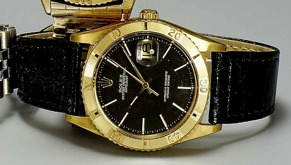Rolex. A fine 18ct gold automatic calendar watch with fitted factory boxTurnograph, Ref:1625, 1970s