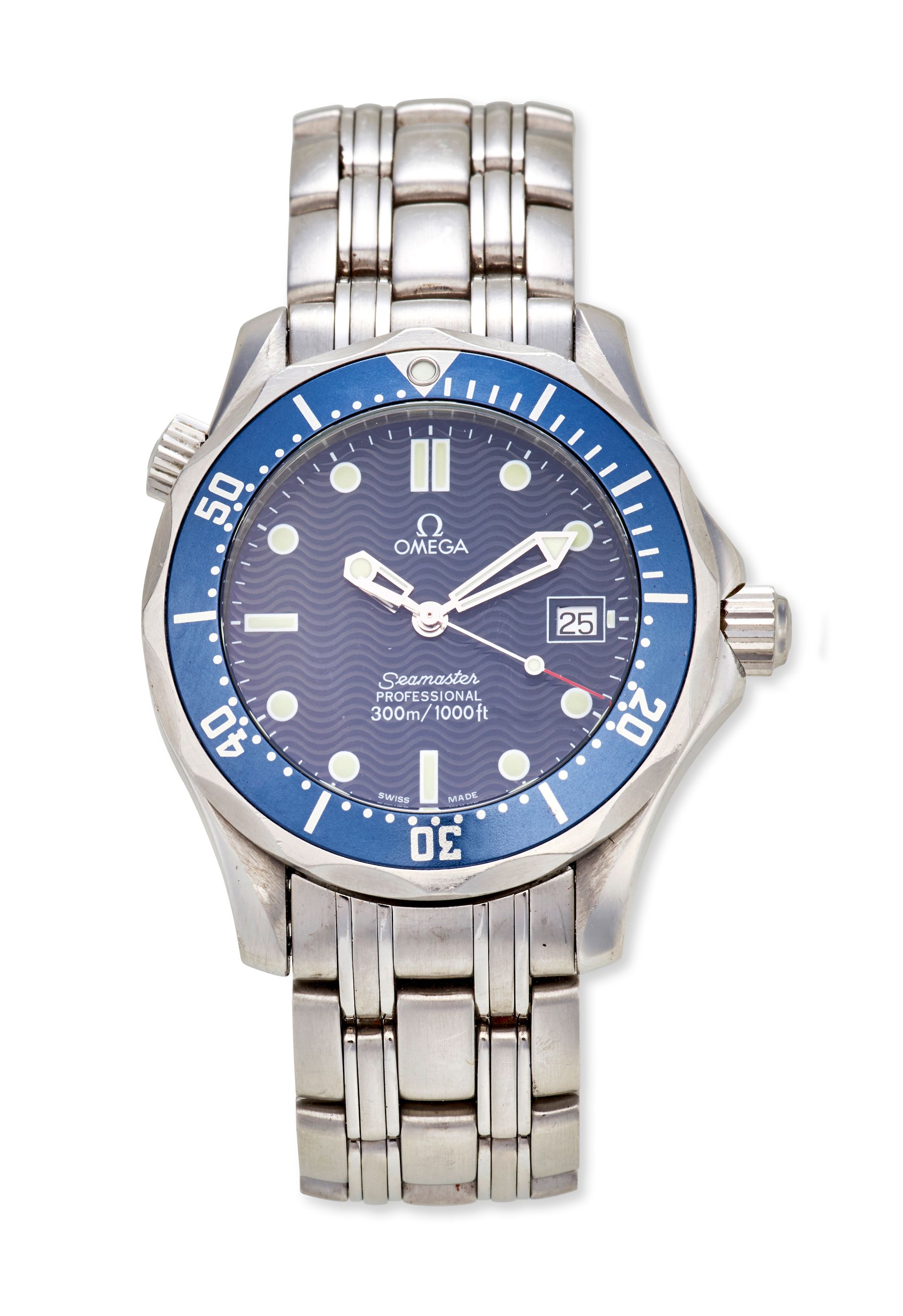 Omega. A stainless steel quartz center seconds calendar bracelet watch Seamaster Professional, Ref: 25618000, Sold 27th February 2004