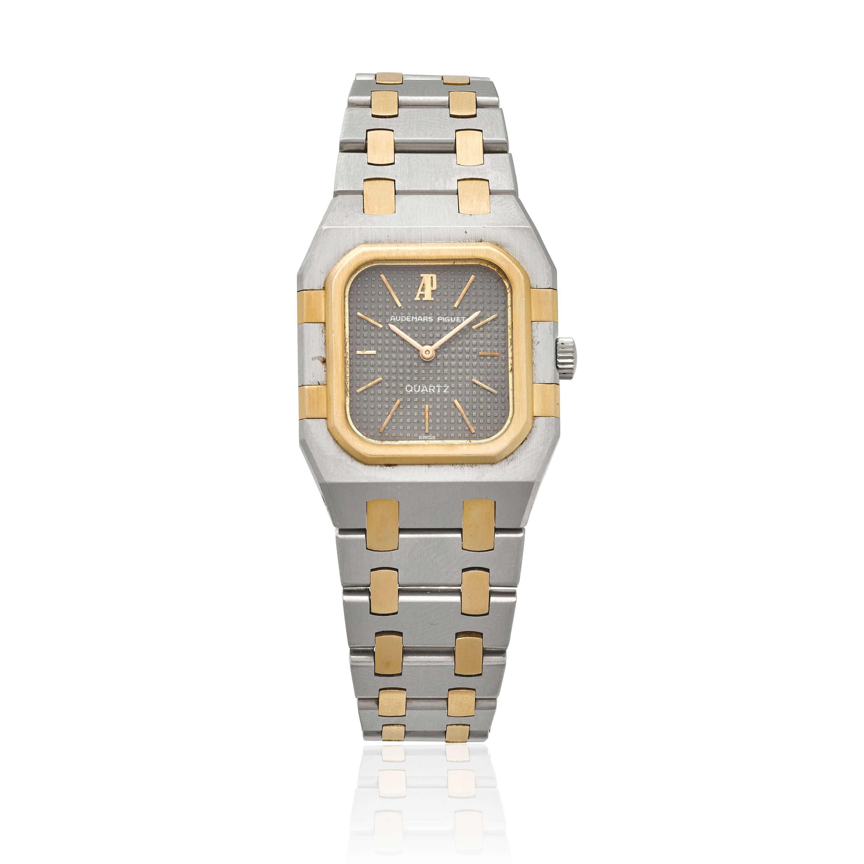 AUDEMARS PIGUET. A STAINLESS STEEL AND GOLD BRACELET WATCH Royal Oak, c. 1980s