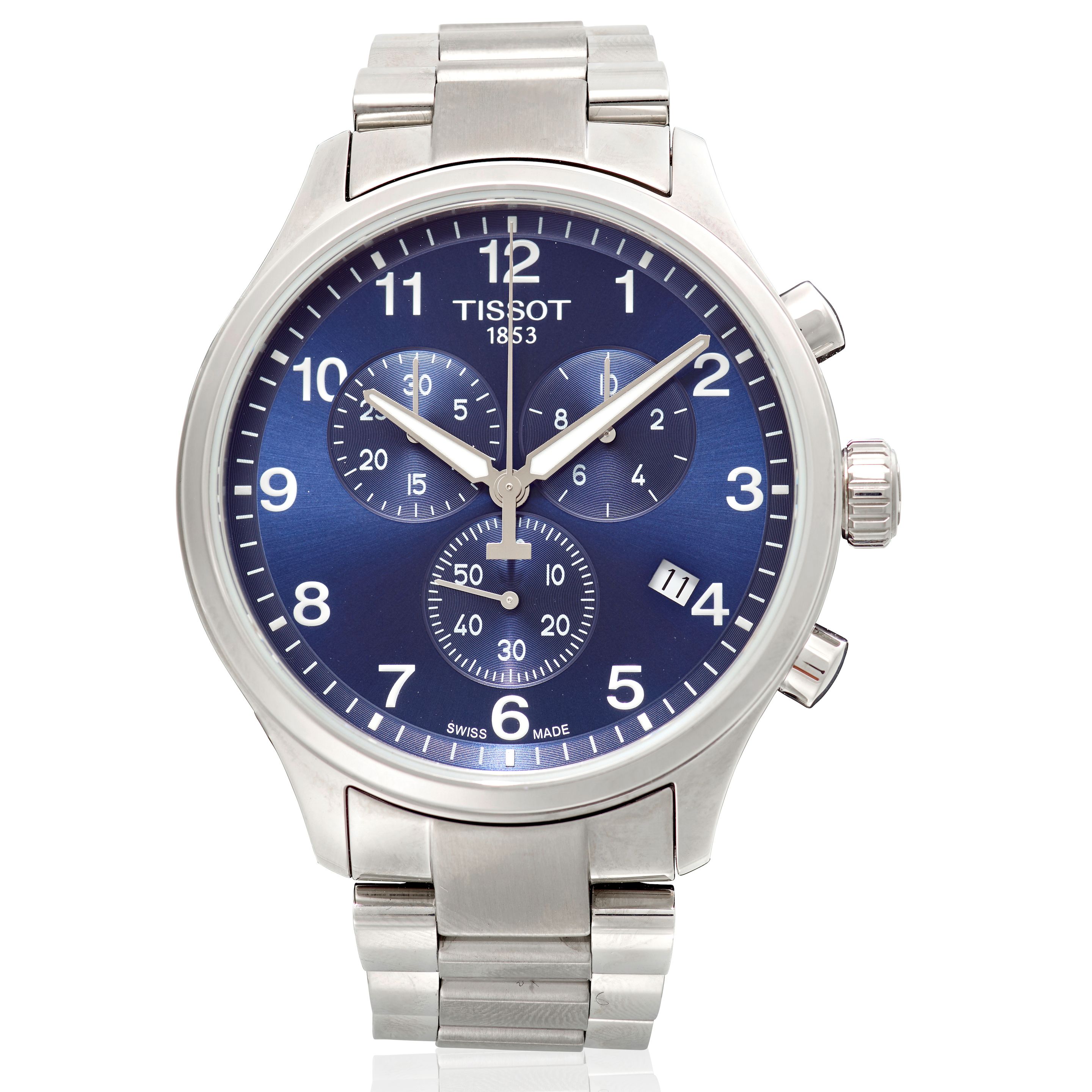 TISSOT. A STAINLESS STEEL QUARTZ CALENDAR CHRONOGRAPH BRACELET WATCH Tissot Chrono XL Classic, Ref: T116617A, c. 2020s