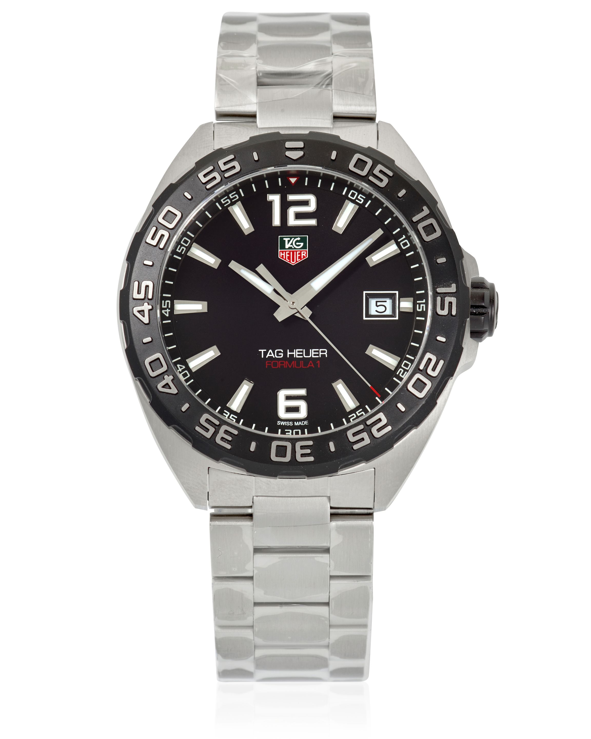 TAG HEUER. A STAINLESS STEEL QUARTZ BRACELET WATCH Aquaracer, Ref: WAZ1110, c. 2011