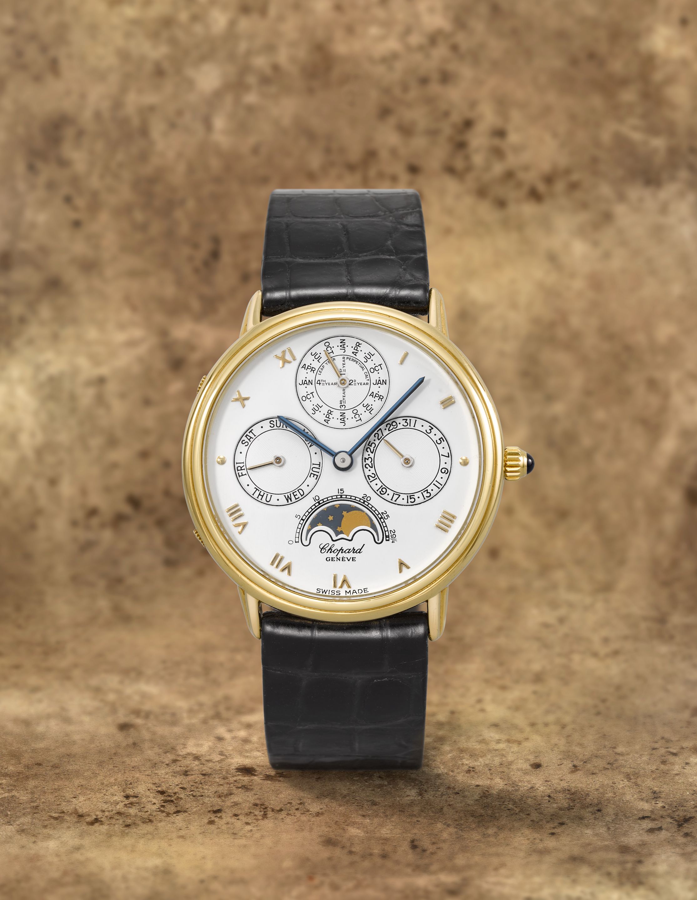 Chopard. A fine and rare 18K gold automatic perpetual calendar wristwatch with moon phase Luna D'Oro, Circa 1990