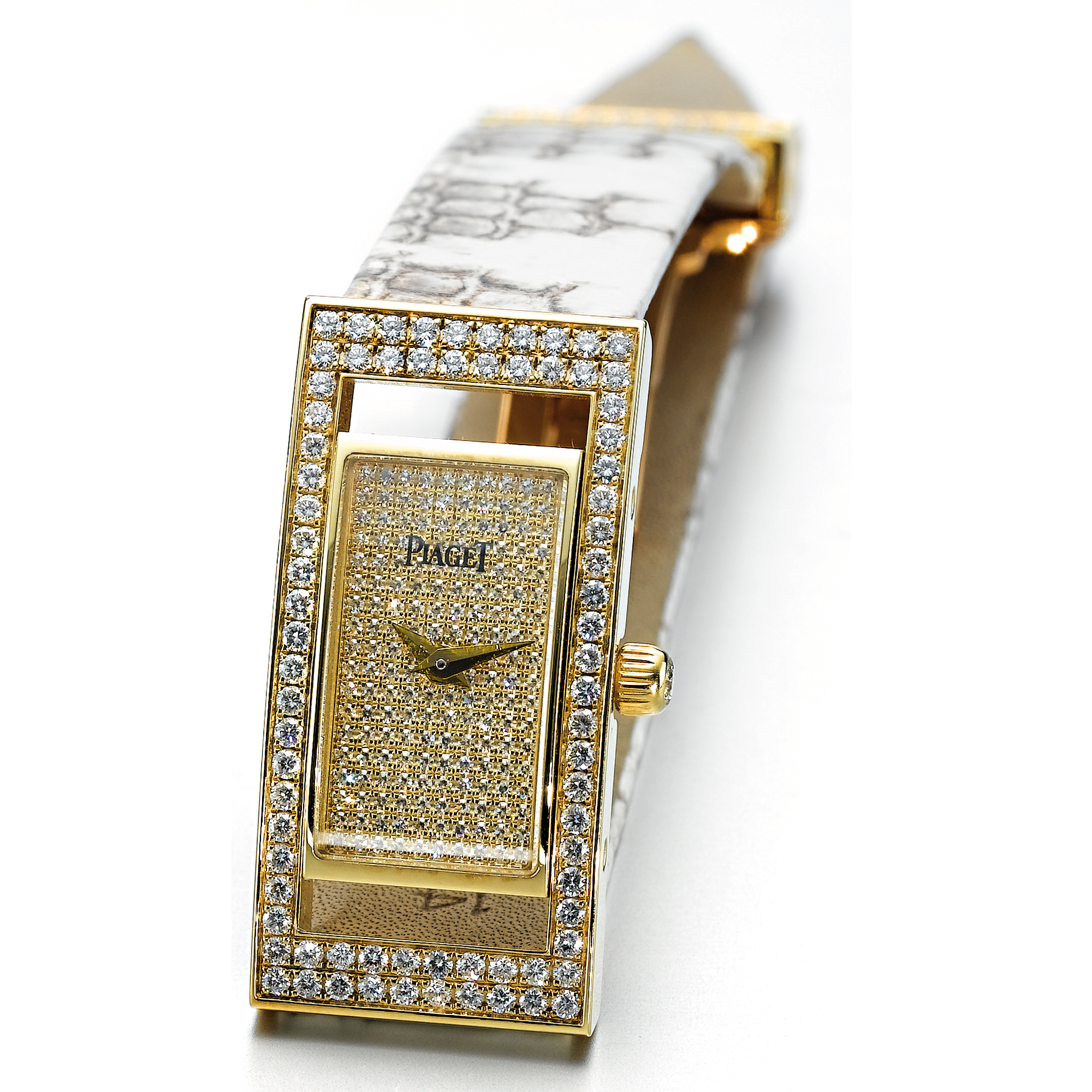 PIAGET, A LADY'S GOLD AND DIAMOND SET RECTANGULAR WRISTWATCHCIRCA 2006 REF P10154