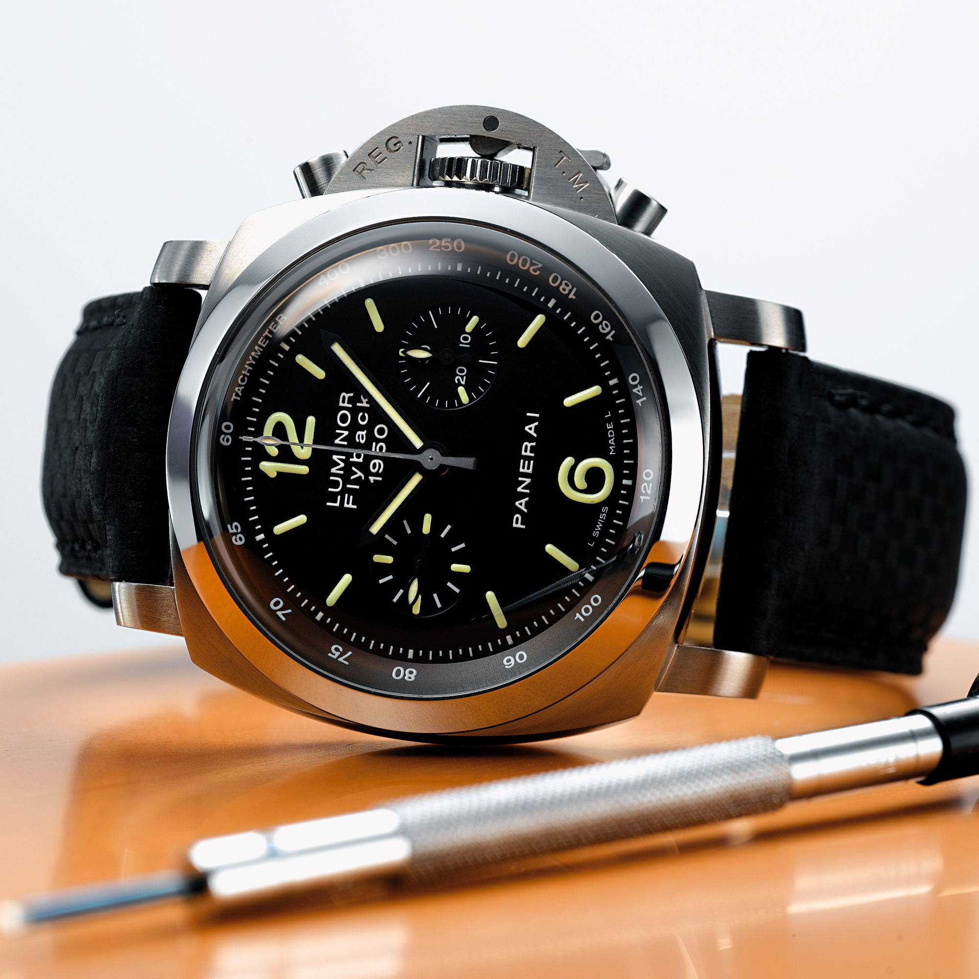 PANERAI, A STAINLESS STEEL AUTOMATIC CHRONOGRAPH WRISTWATCH WITH FLYBACK AND REGISTERCIRCA 2005 PAM00212 LUMINOR FLYBACK 1950 