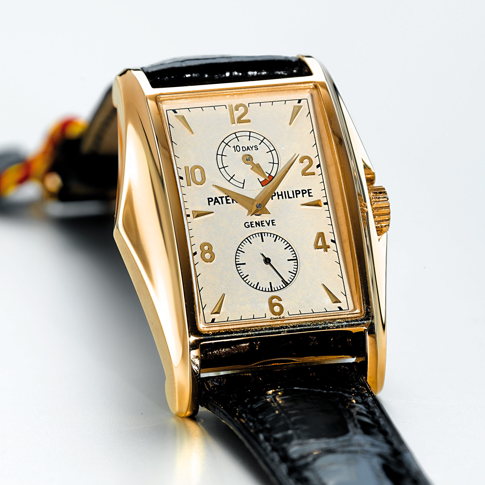 PATEK PHILIPPE, A FINE GOLD LIMITED EDITION RECTANGULAR WRISTWATCH WITH 10 DAYS POWER RESERVECIRCA 2001 REF. 5100 MVT 3203780
