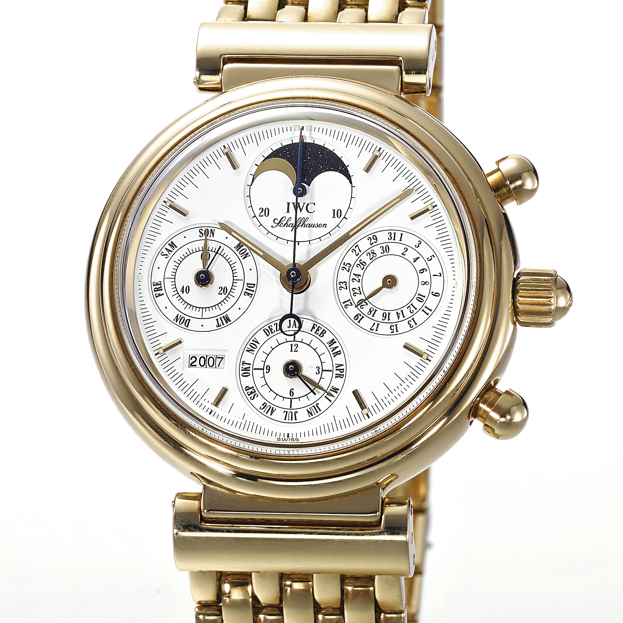 International Watch Co., A GOLD AUTOMATIC PERPETUAL CALENDAR CHRONOGRAPH BRACELET WATCH WITH YEAR, MOON-PHASES AND REGISTERS CIRCA 2000 DA VINCI