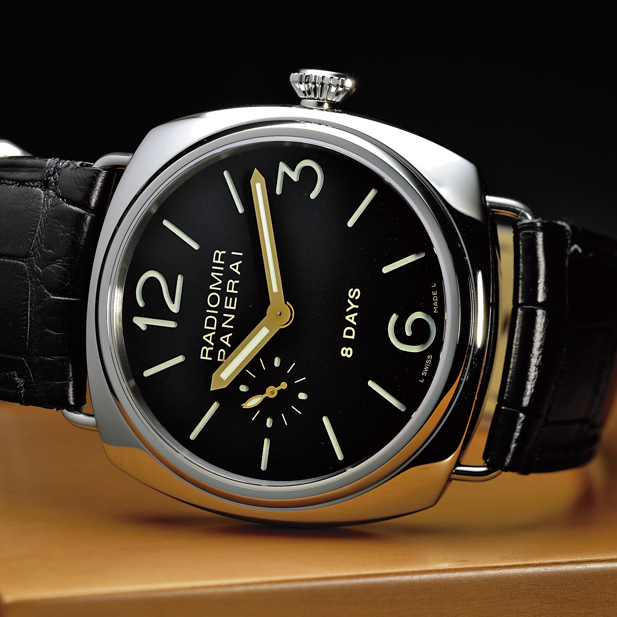 Panerai, A FINE LIMITED EDITION STAINLESS STEEL WRISTWATCH WITH 8 DAYS POWER RESERVE CIRCA 2006 PAM 00190 RADIOMIR NO 053/500