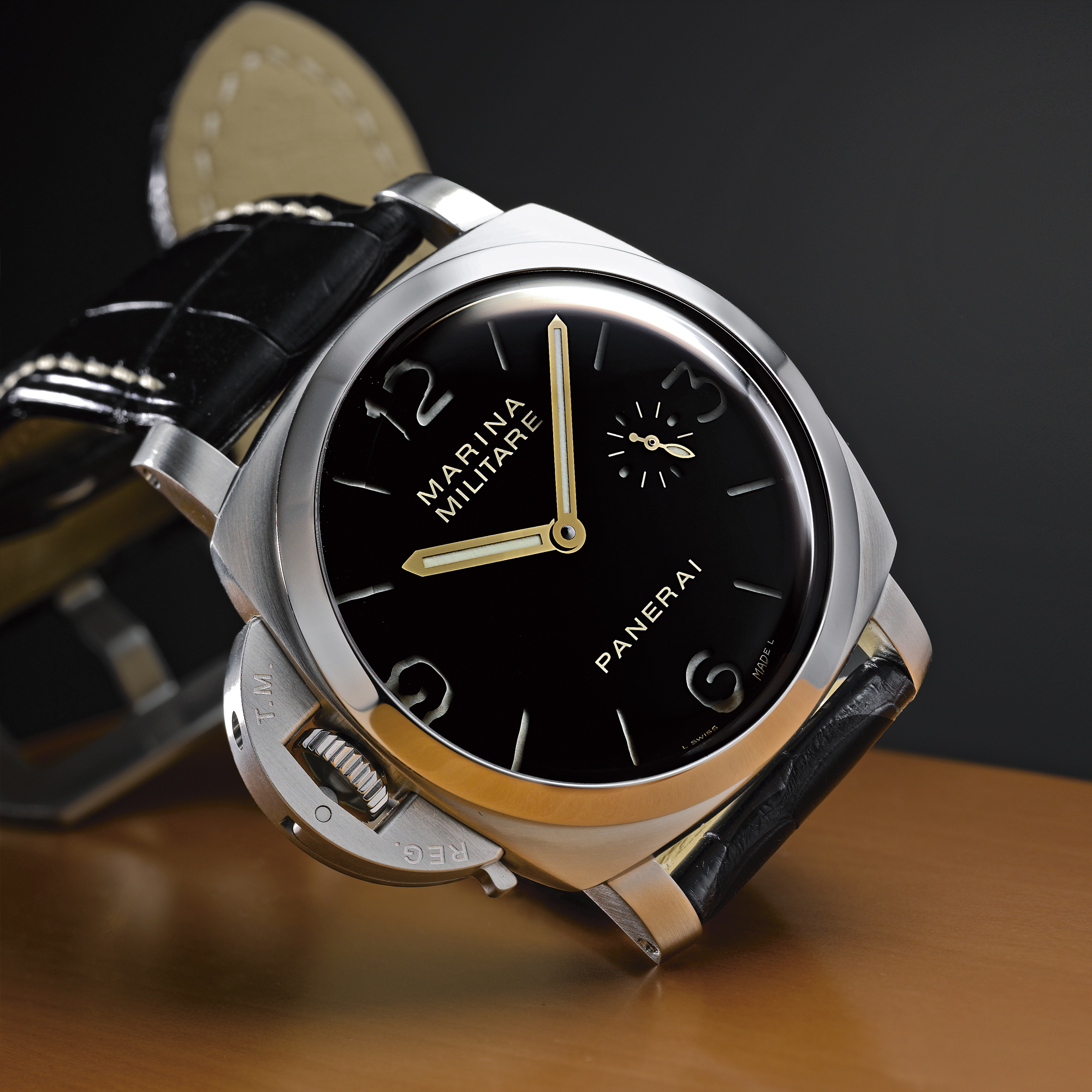 Panerai, A FINE AND RARE LIMITED EDITION STAINLESS STEEL WRISTWATCH CIRCA 2005 PAM00082 MARINA MILITARE NO.0419/1000