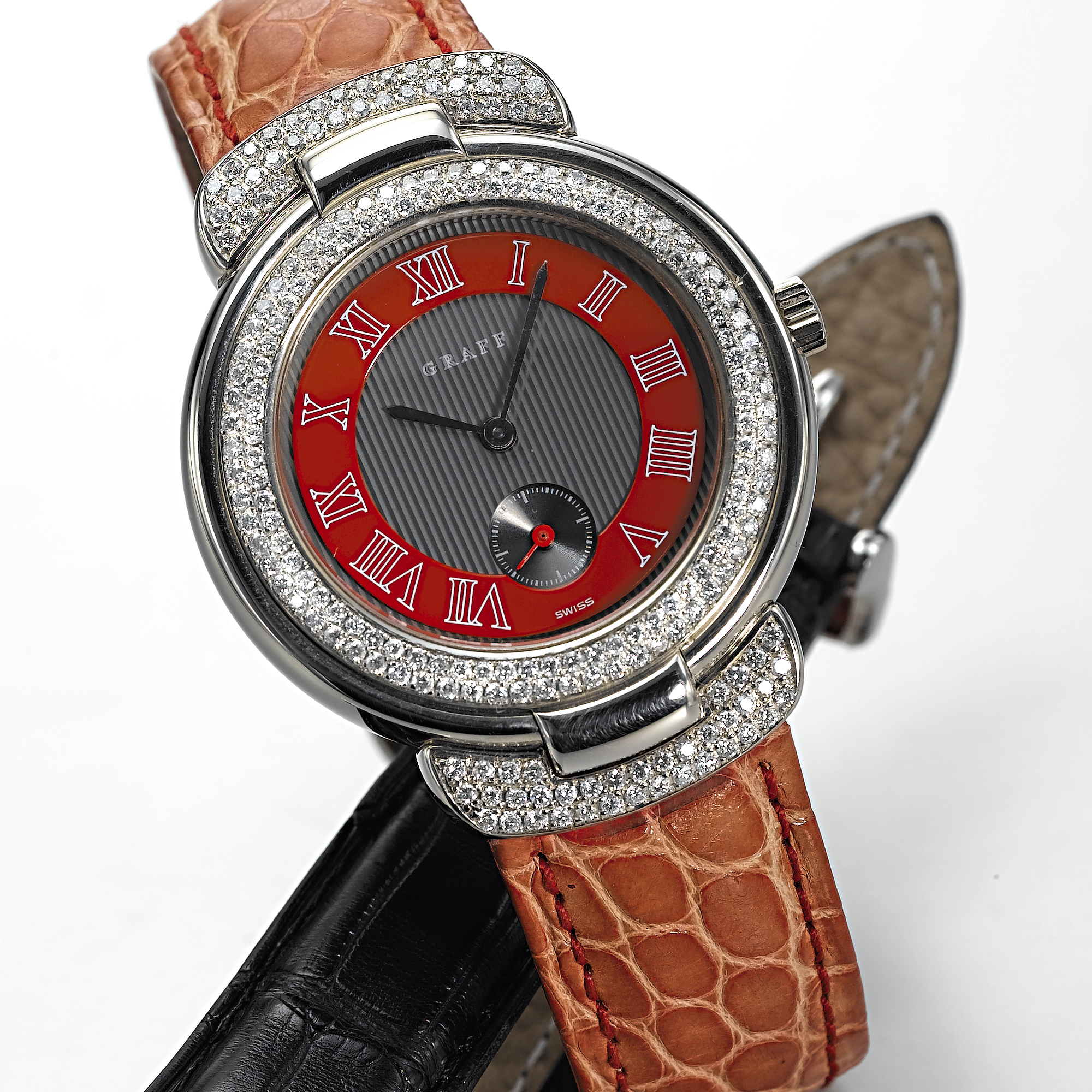 GRAFF, A MID SIZE WHITE GOLD AND DIAMOND SET WRISTWATCHCIRCA 1998